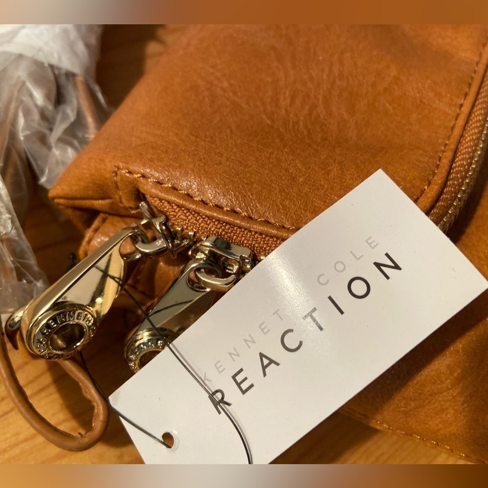 Kenneth Cole Reaction~NWT~Sweet~Faux Leather~Fold-Over Flap~Mini~Crossbody Bag - Picture 2 of 12